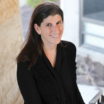Beth Tucker, Program Advisor, Operations, Northwestern Career Advancement 